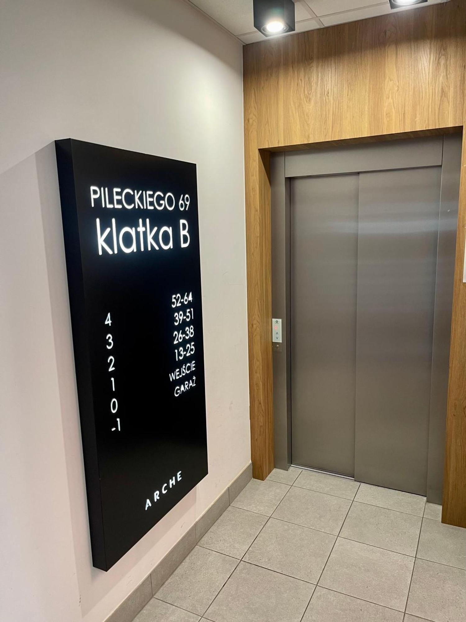 Appartement Time&House Pileckiego Przy Centrum Onkologi I Klinice Novum Apartament Na Wylacznosc Pokoj,Sypialnia,Lozko, Lazienka,Kuchnia à Varsovie Extérieur photo